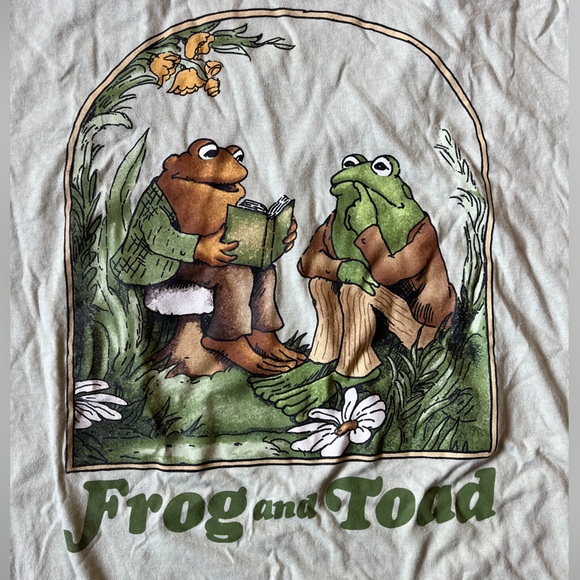 Other - Light green mint M frog and toad t-shirt Arnold Lobel classic storybook lit T